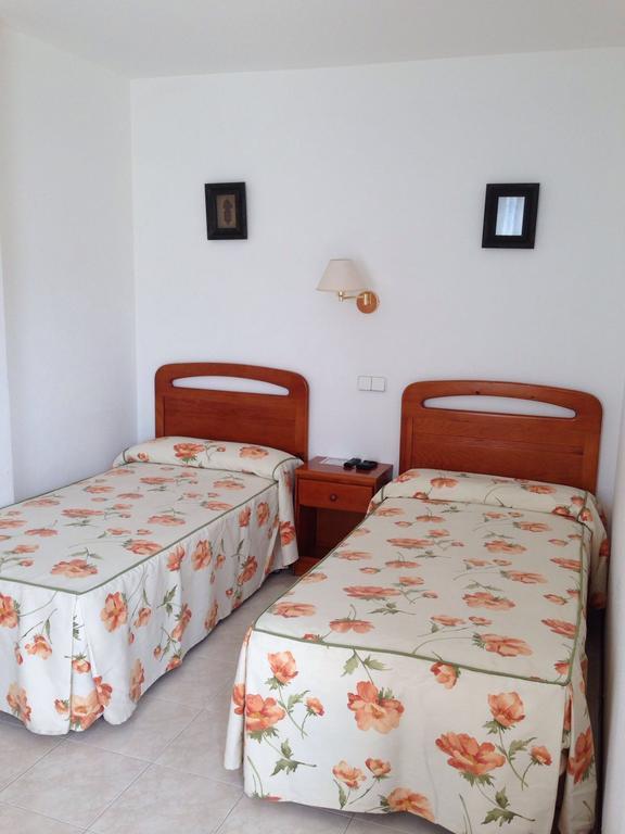 Habitaciones Lopez Azcona Noja Kültér fotó